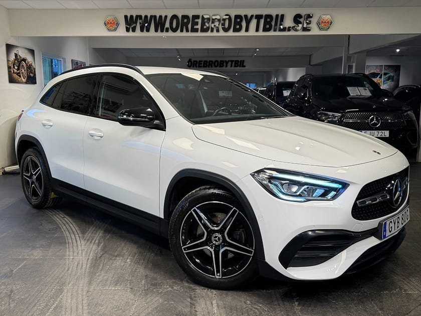 Bild 1 av Mercedes-Benz GLA 200 d 8G-DCT AMG Night paket Widescreen Värmare