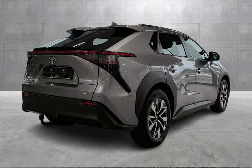 Bilde 5 av Toyota bZ4X AWD-i Active Tech - LED - Adaptiv cruise - Kamera +++
