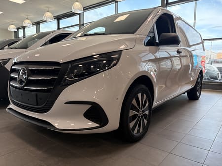 Mercedes-Benz Vito 116 CDI 4x4 2.8t SKÅP LÅNG SELECT