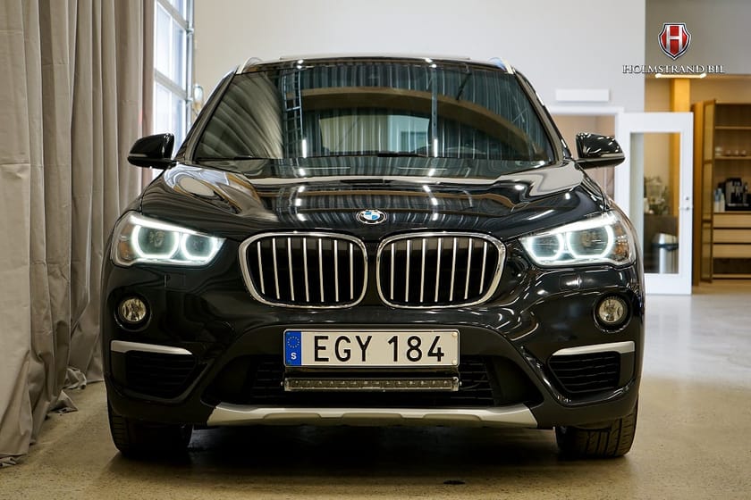 Bild 5 av BMW X1 xDrive20d xLine Pano Drag Sportstolar Keyless Metallic