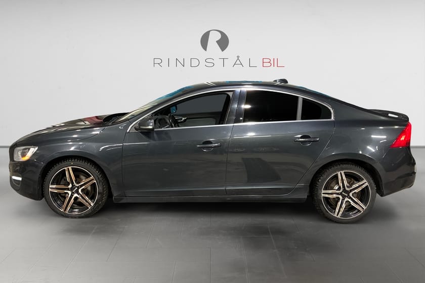 Bild 4 av Volvo S60 D5 215 HK AUT SUMMUM D-VÄRM KAMREM BYTT BLUETOOTH 18"