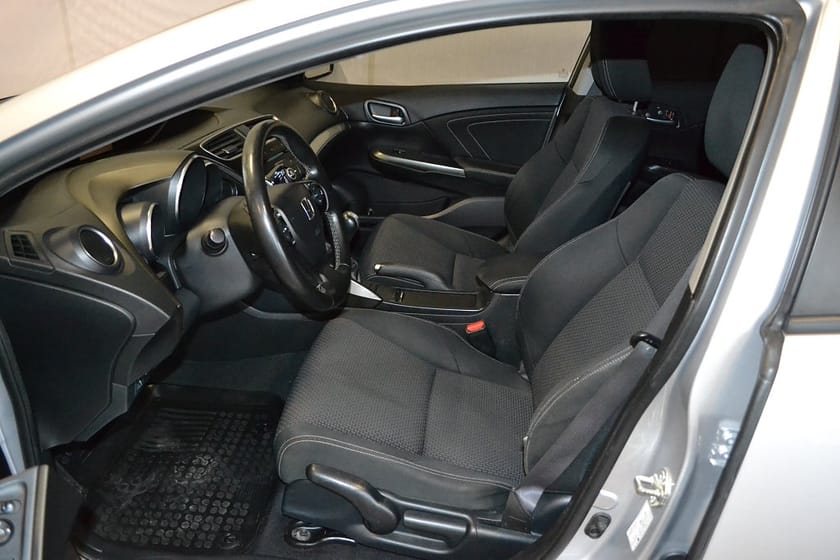 Bild 4 av Honda Civic 1.6 i-DTEC  120hk Sport Manuell Eu6