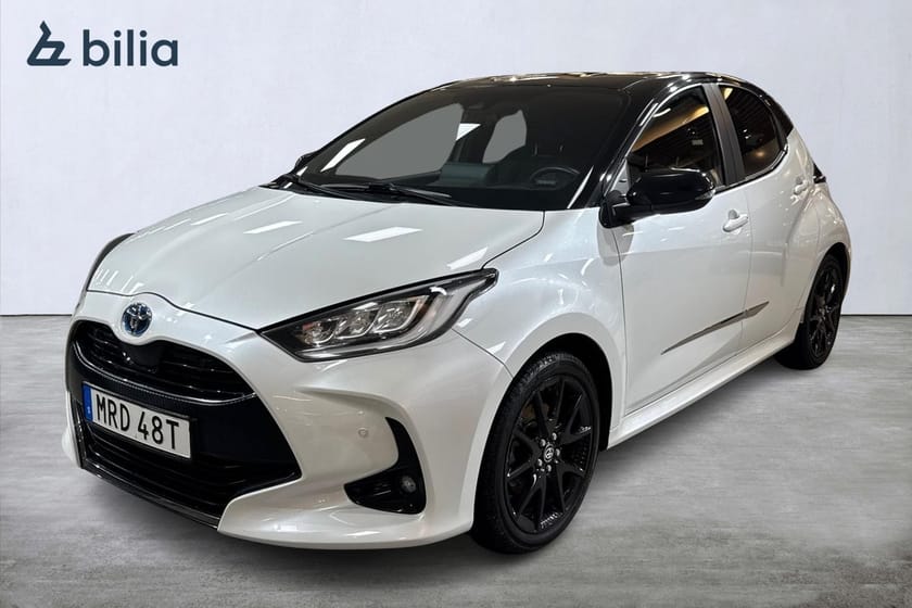 Bild 1 av Toyota Yaris Hybrid 1,5 5D Style Bi-Tone JBL Säkerhetspaket