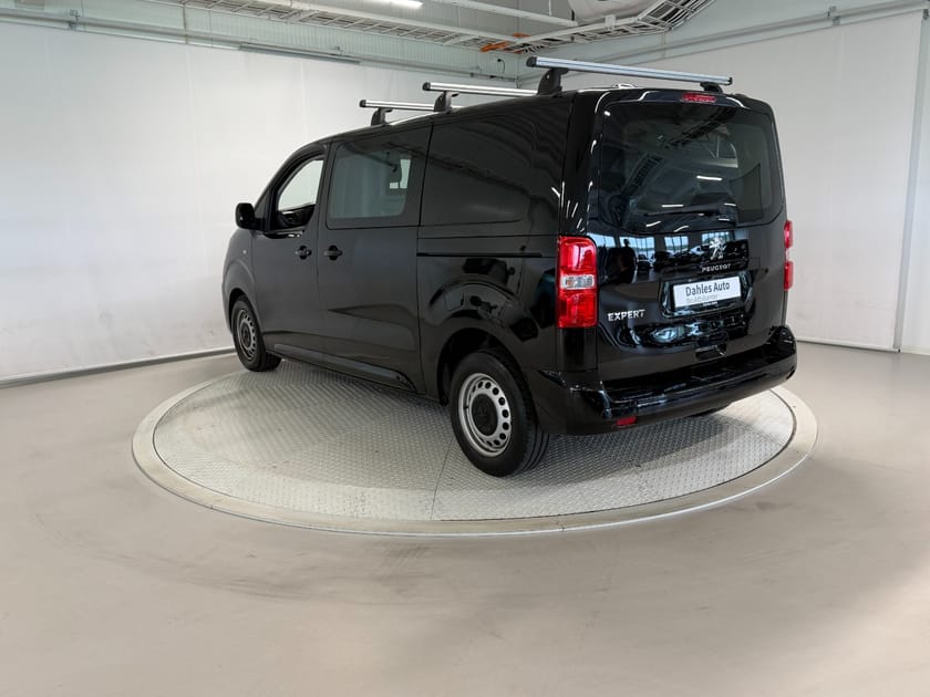Bilde 4 av Peugeot Expert Varebil 2,0 122hk Cruise/Radio/Takstativ/Kamera/Carplay/Dab