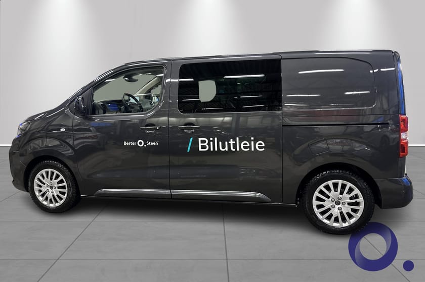 Bilde 2 av Peugeot e-Expert Mester L2 75 KWH, Godt utstyrt!