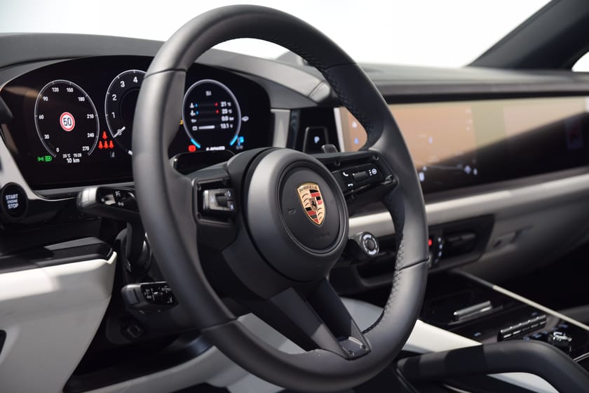 Bild 4 av Porsche Cayenne E-Hybrid Coupé Black Edition