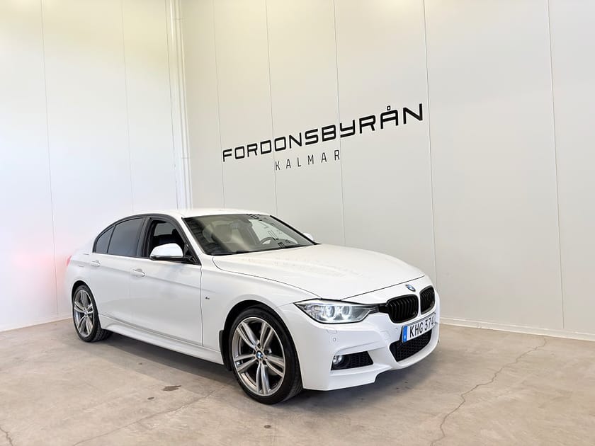 Bild 2 av BMW 330d xDrive Sedan M-Sport Shadow NaviPro Kamera Drag