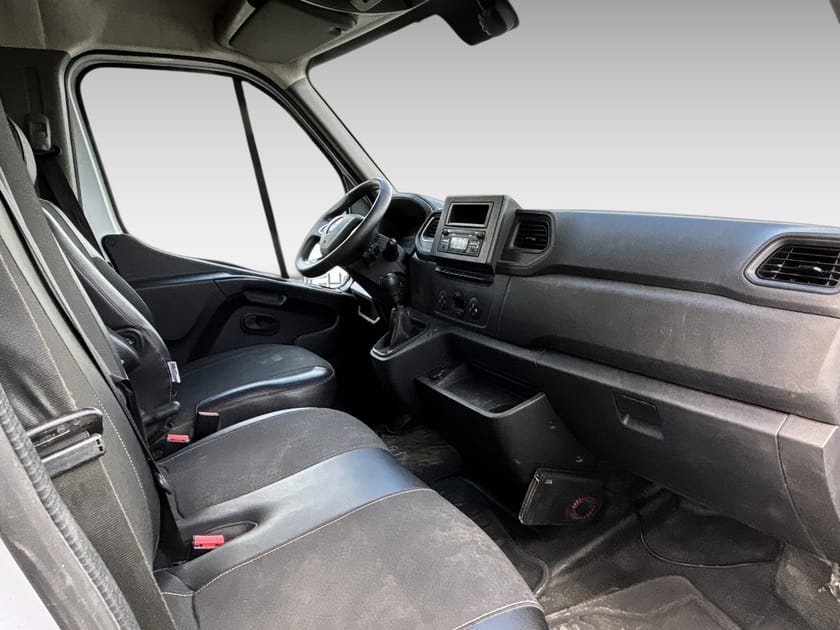 Bild 4 av Renault Master Chassi Cab ChDu phII Base 145 L3H1 FWD