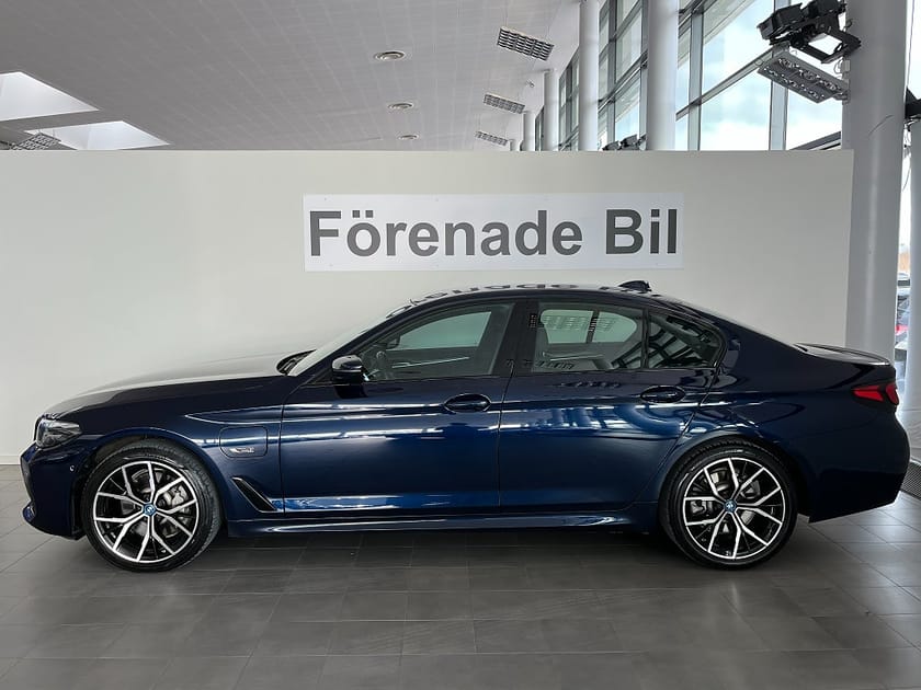 Bild 3 av BMW 530e xDrive Sedan 4,95 ränta M Sport Drag HiFi Rattvärme