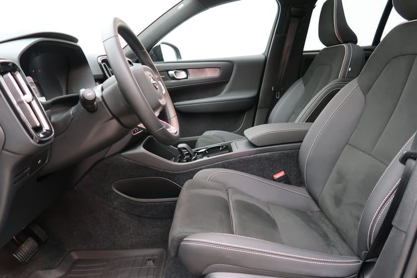 Bild 4 av Volvo EX40 Twin Motor Performance UltraBlackSE