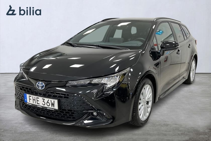 Bild 1 av Toyota Corolla Touring Sports Hybrid 1,8 Active / Vinterhjul / Metallic