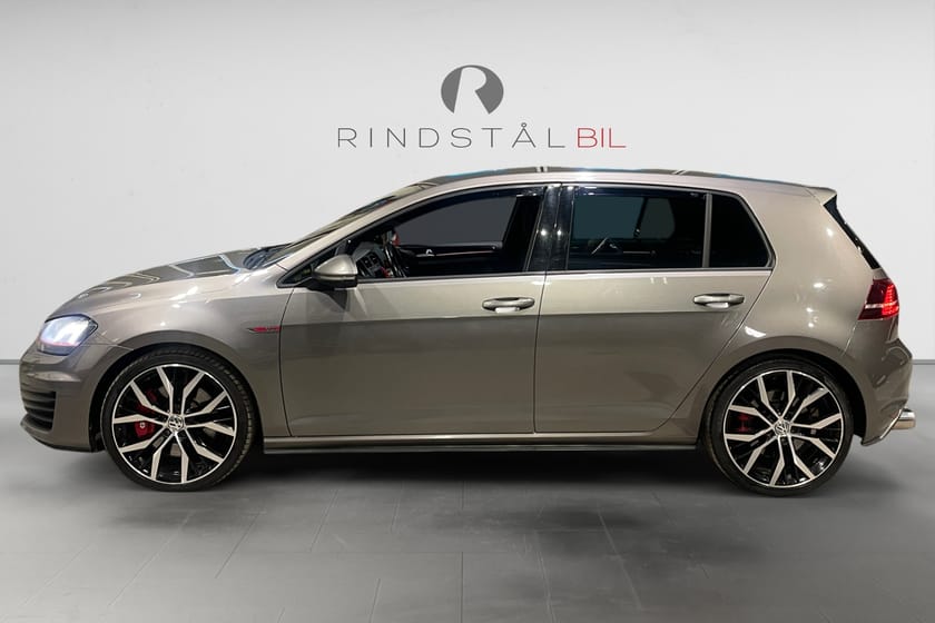 Bild 4 av Volkswagen Golf  GTI Performance 2.0 TSI 230 HK DSG PDC DRAG CARPLAY 19"