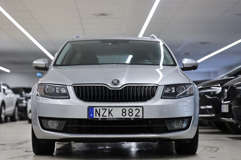 Bild 5 av Škoda Octavia Kombi Skoda 1.6 TDI 4x4 105hk Elegance PDC Värmare