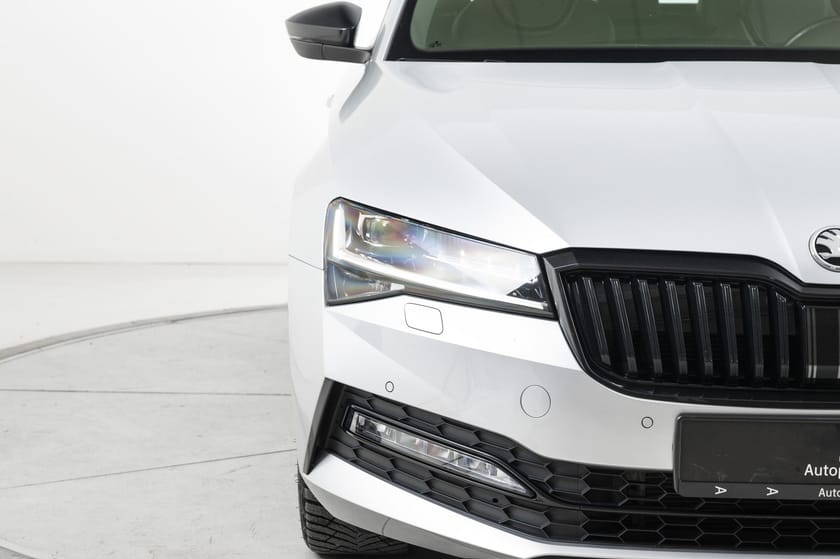 Bilde 4 av Škoda Superb Stasjonsvogn 2,0 TDI 200hk SportLine 4x4 ACC/Krok/Kamera/Webasto