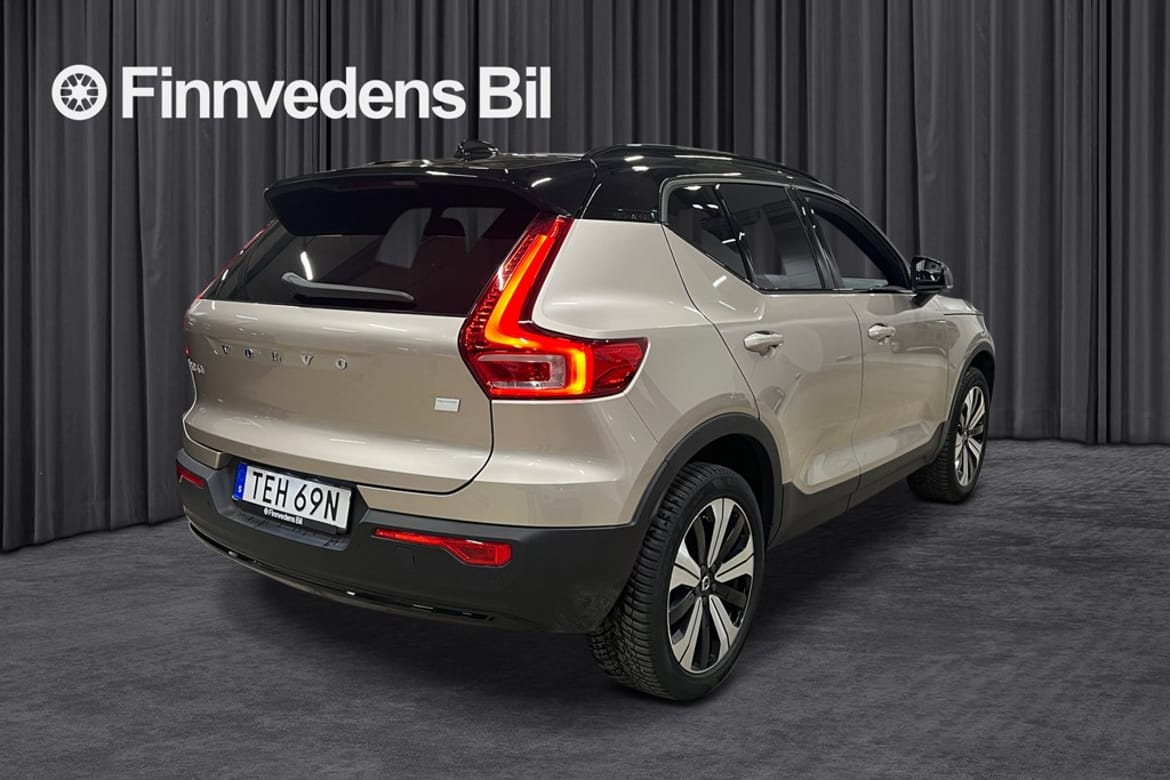 Volvo XC40 2023 - miniatyr 4