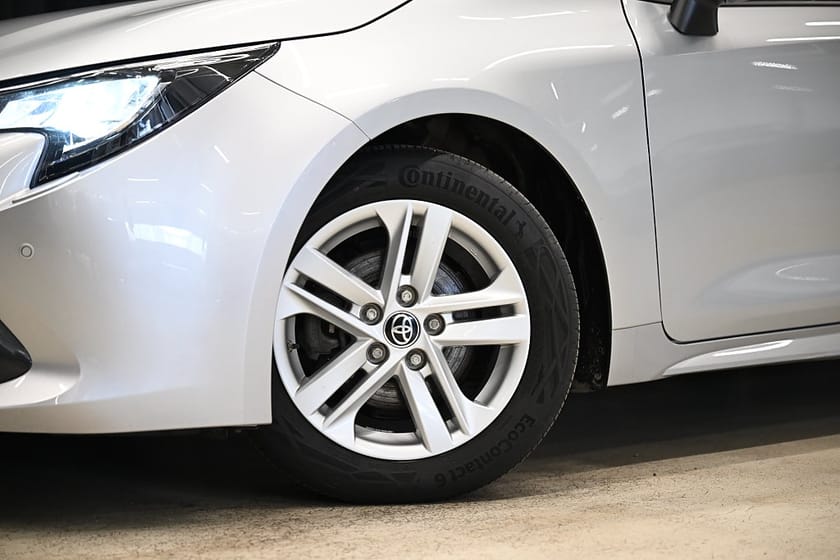 Bild 3 av Toyota Corolla Hybrid 122HK Active|Backkamera|LED|S&V-Hjul|Leasbar