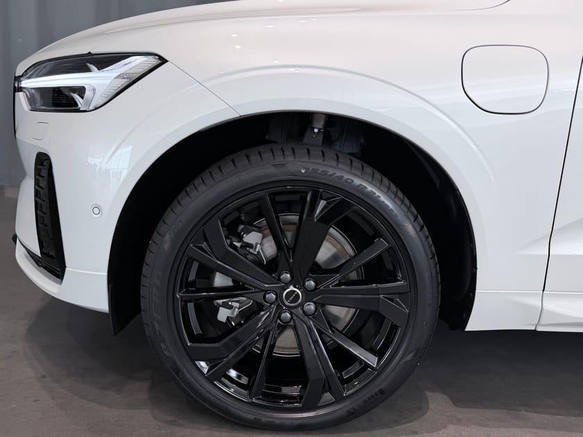 Bild 5 av Volvo XC60 T6 Plus Black Nordic Edition Lagerbil Redo För Omg Leverans