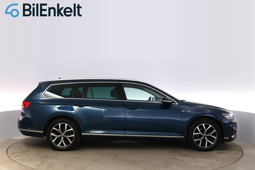 Bild 2 av Volkswagen Passat Sportscombi GTE SC 1.4 TSI DSG Drag Kamera Cockpit