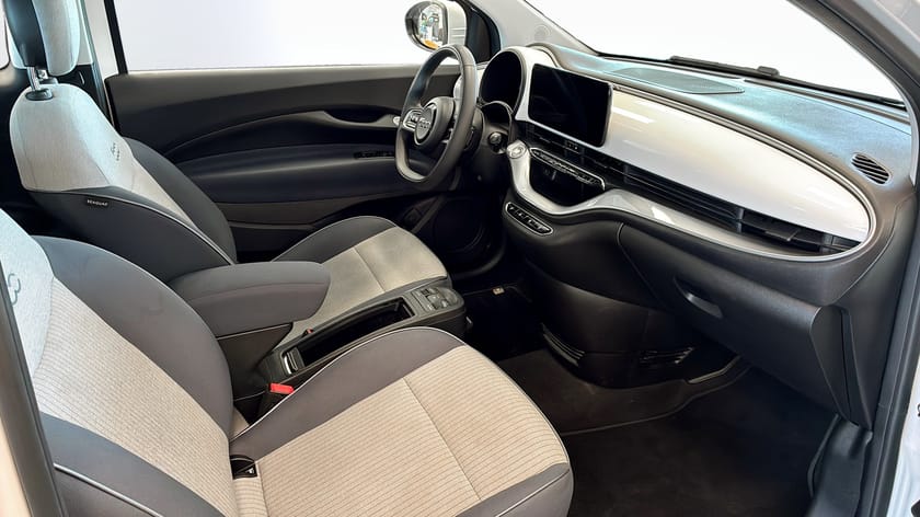 Bild 3 av Fiat 500e BEV ICON HB BASIC