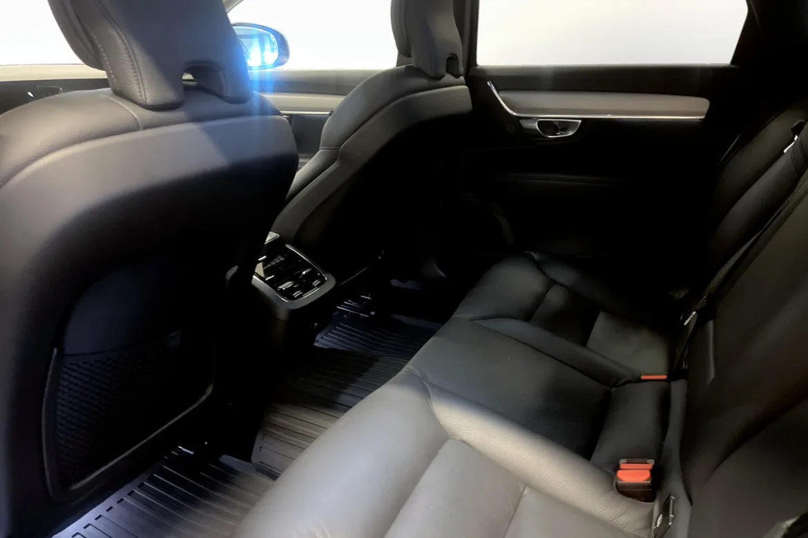 Volvo V90 Cross Country