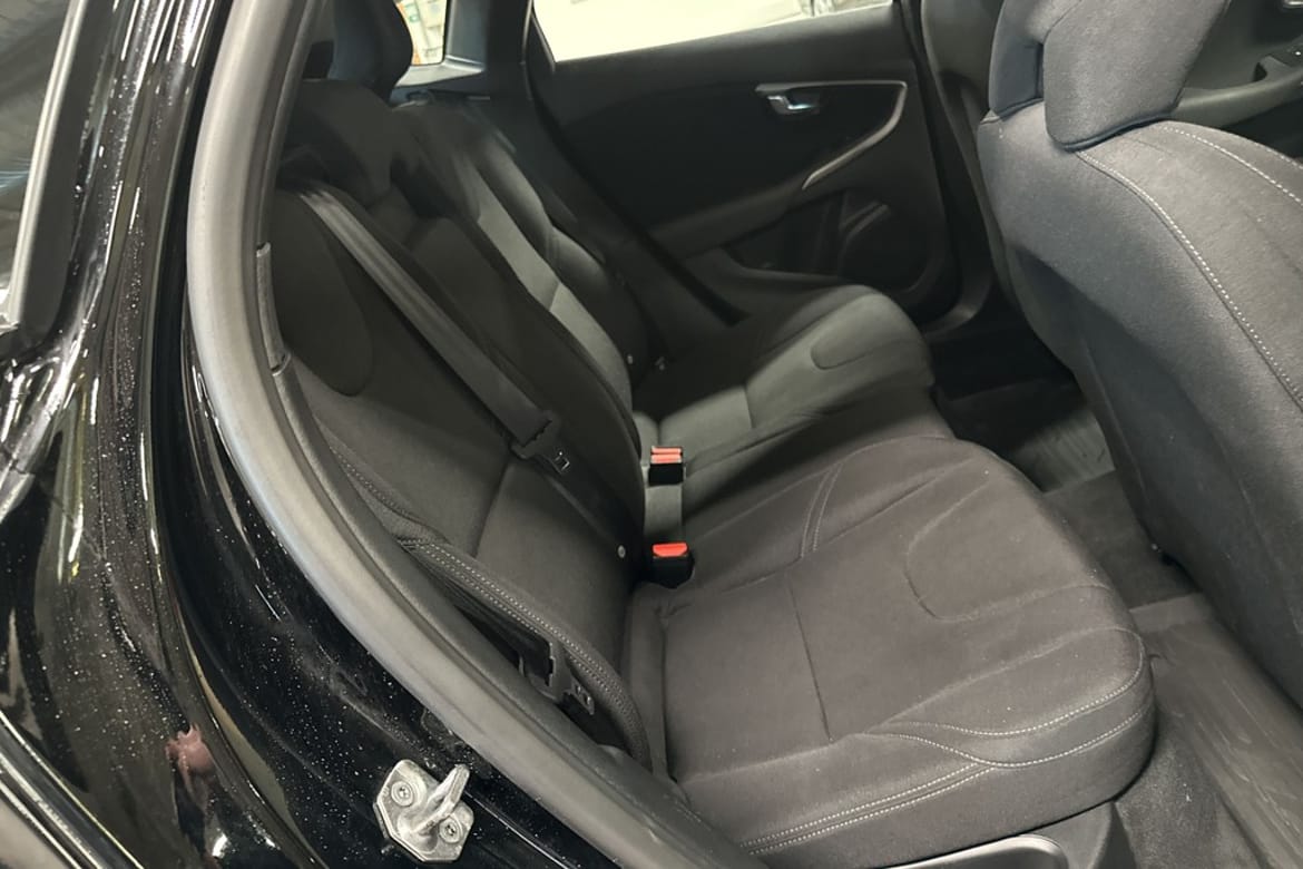 Volvo V40 2018 - miniatyr 16