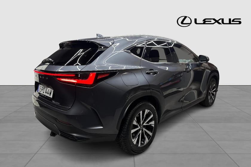 Bild 5 av Lexus NX 450h+ BUSINESS PLUS DRAG V-HJUL