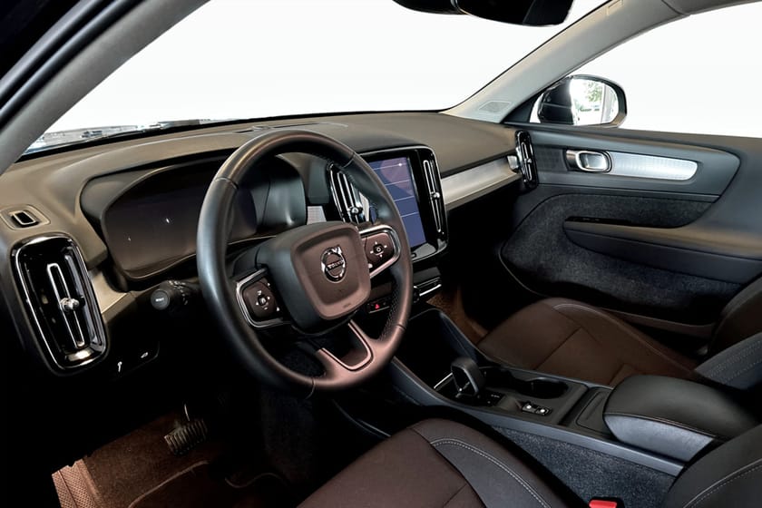Bild 5 av Volvo XC40 B4 II AWD Bensin MomAdv NaviPro Edt
