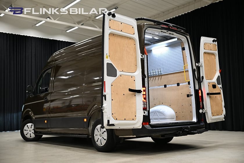 Bild 5 av Volkswagen Crafter 177HK Automat|V-Inredd|LED|Drag|Värmare|Backkamera|Moms