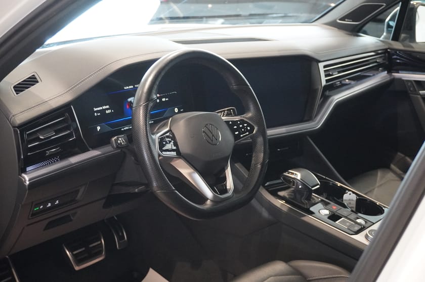 Bild 2 av Volkswagen Touareg 3.0 V6 TDI 4Motion R-Line Drag