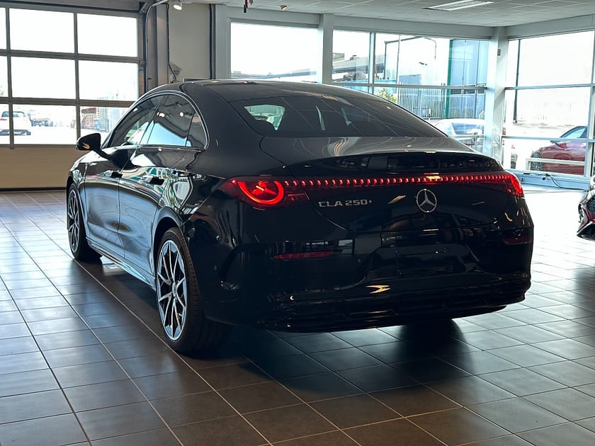 Bild 4 av Mercedes-Benz CLA 250+ AMG Line Premium Plus, Night, NY *Lagerbil*