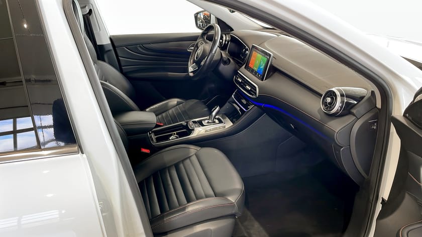 Bild 3 av MG EHS PHEV LUXURY EDU II, 258hk