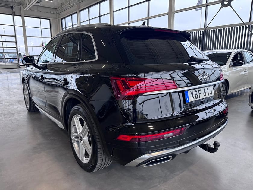Bild 3 av Audi Q5 55 TFSI e quattro S Tronic|S-Line|Luftfj|Kamera|Moms