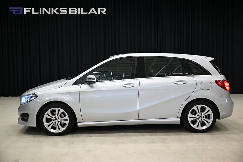 Bild 2 av Mercedes-Benz B 180 7G-DCT 122HK Automat|LED|Backkamera|M-Värmare