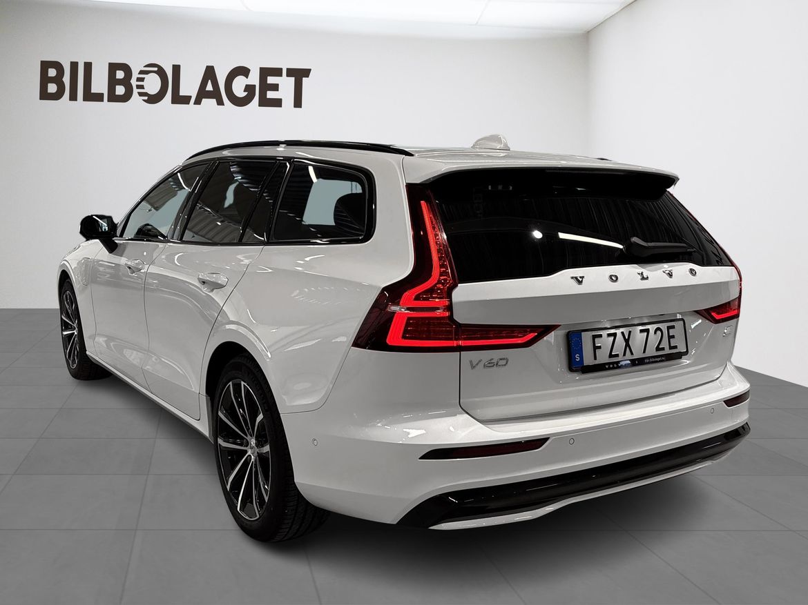 Volvo V60 2023 - miniatyr 3