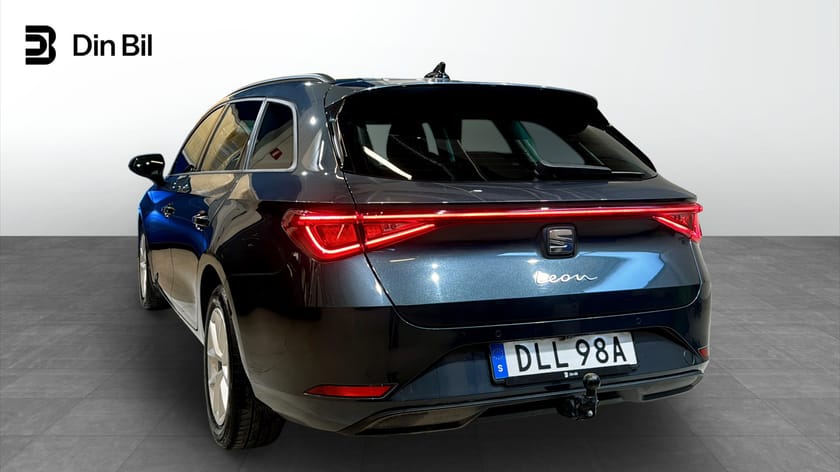 Bild 3 av SEAT Leon Sportstourer Style eTSI150 DSG Komfort/Drag/P-värmare