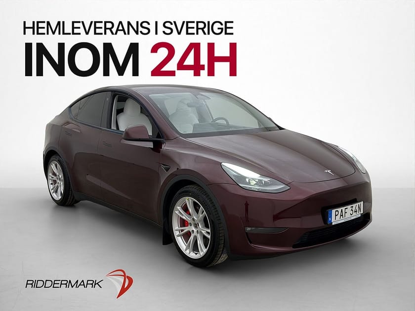 Bild 1 av Tesla Model Y Performance Dragkrok Ljus Interiör MOMS