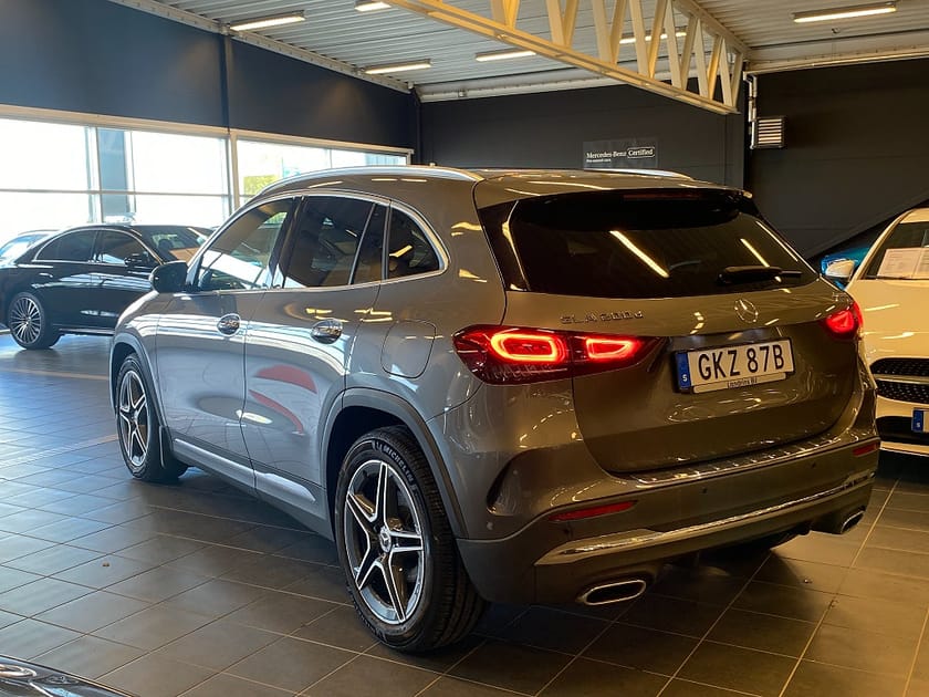 Bild 5 av Mercedes-Benz GLA 200 d 4MATIC AMG Line Premium Plus/Glastak/Elstol/Drag
