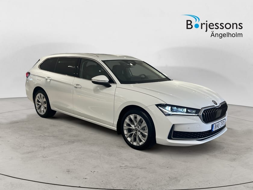 Bild 1 av Škoda Superb iV Kombi SELECTION 1,5 TSI 204 HK 6 VXL DSG