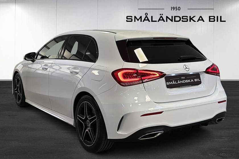 Bild 4 av Mercedes-Benz A 180 7G-DCT AMG Line Panorama 136hk