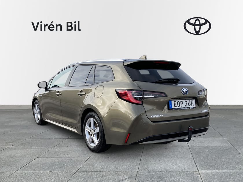 Bild 2 av Toyota Corolla Touring Sports Hybrid 1,8 Style (Vinterhjul+Motorv+Drag)