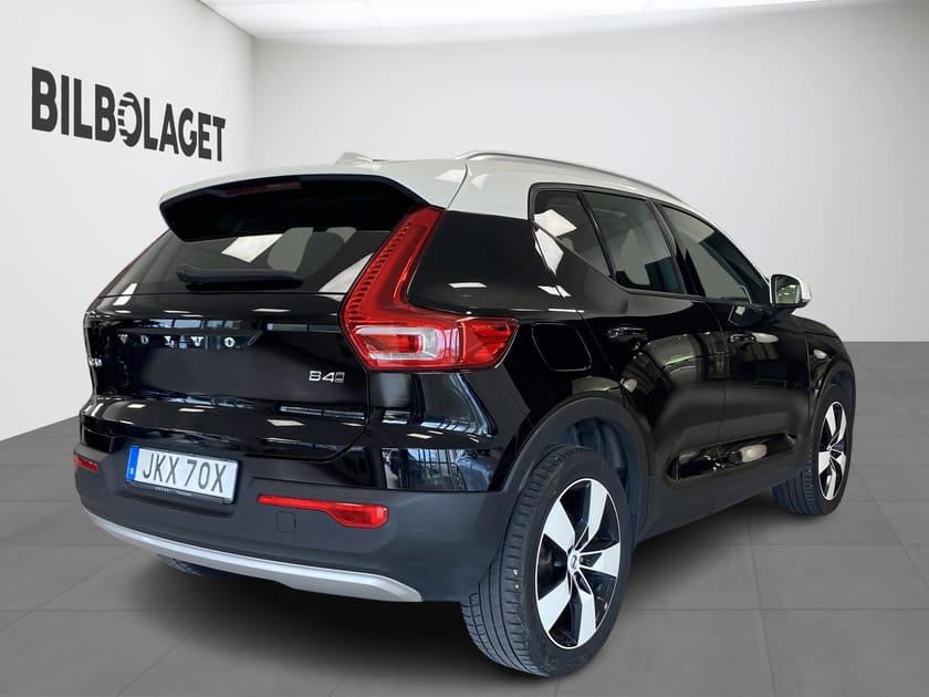 Bild 4 av Volvo XC40 B4 AWD Bensin Momentum Advanced Edt