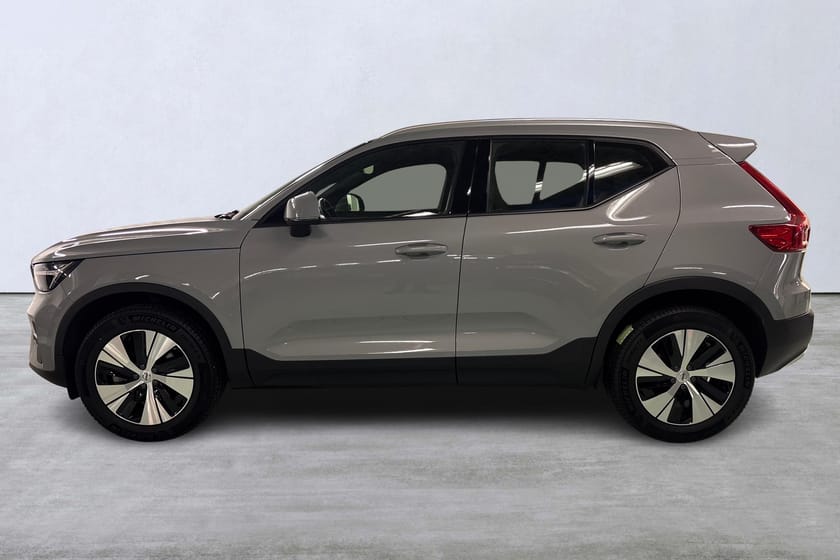 Bild 2 av Volvo XC40 B4 FWD Bensin Core