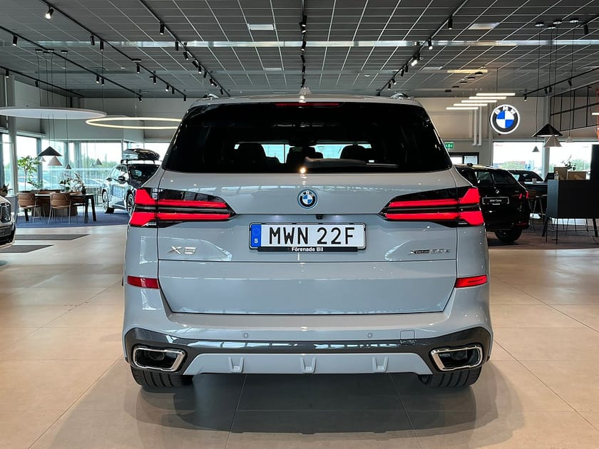 Bild 5 av BMW X5 xDrive50e M Sport D/A Pro H/K Panorama Luftfjädring