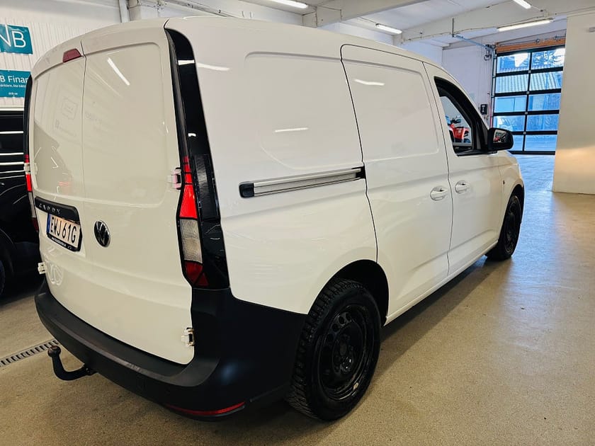 Bild 3 av Volkswagen Caddy Cargo 2.0 TDI BMT SKÅP / DRAG / VÄRMARE / MOMS