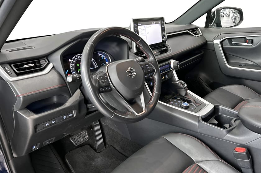 Bild 4 av Suzuki Across Plug-in Hybrid 2.5 E-FOUR E-CVT 306hk