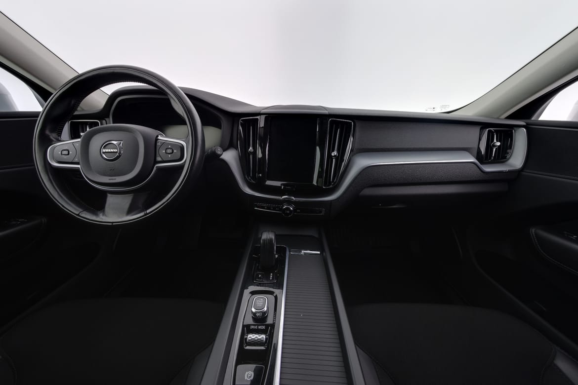 Volvo XC60 2020 - miniatyr 7