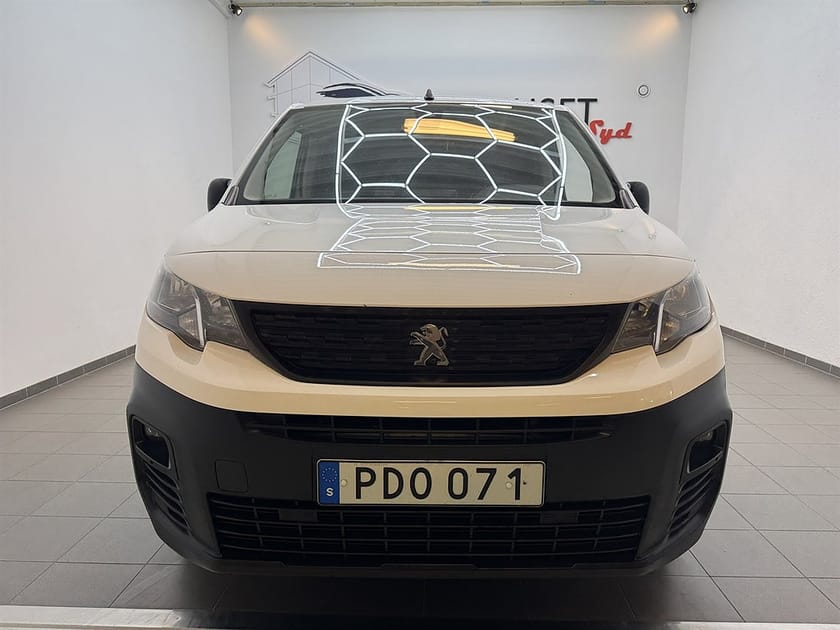Bild 5 av Peugeot Partner Utökad Last 1.5 130hk Moms Krok/Carplay/Nyservad/1 Brukare