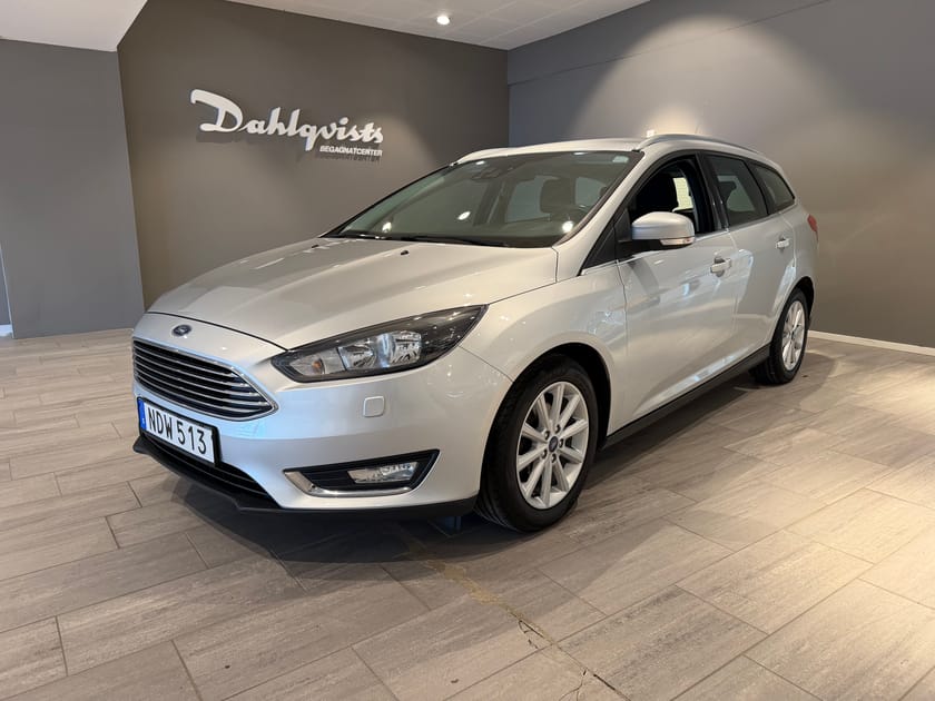 Bild 1 av Ford Focus Kombi 1.0T 100hk | V-hjul Titanium