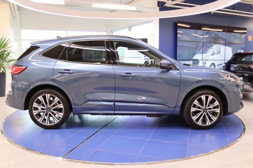 Bild 2 av Ford Kuga Plug-In Hybrid ST_Line Hybrid, 225hk, 2023