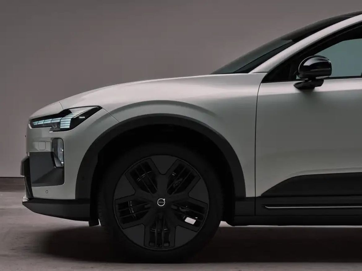 Bild 4 av 6 på bilen